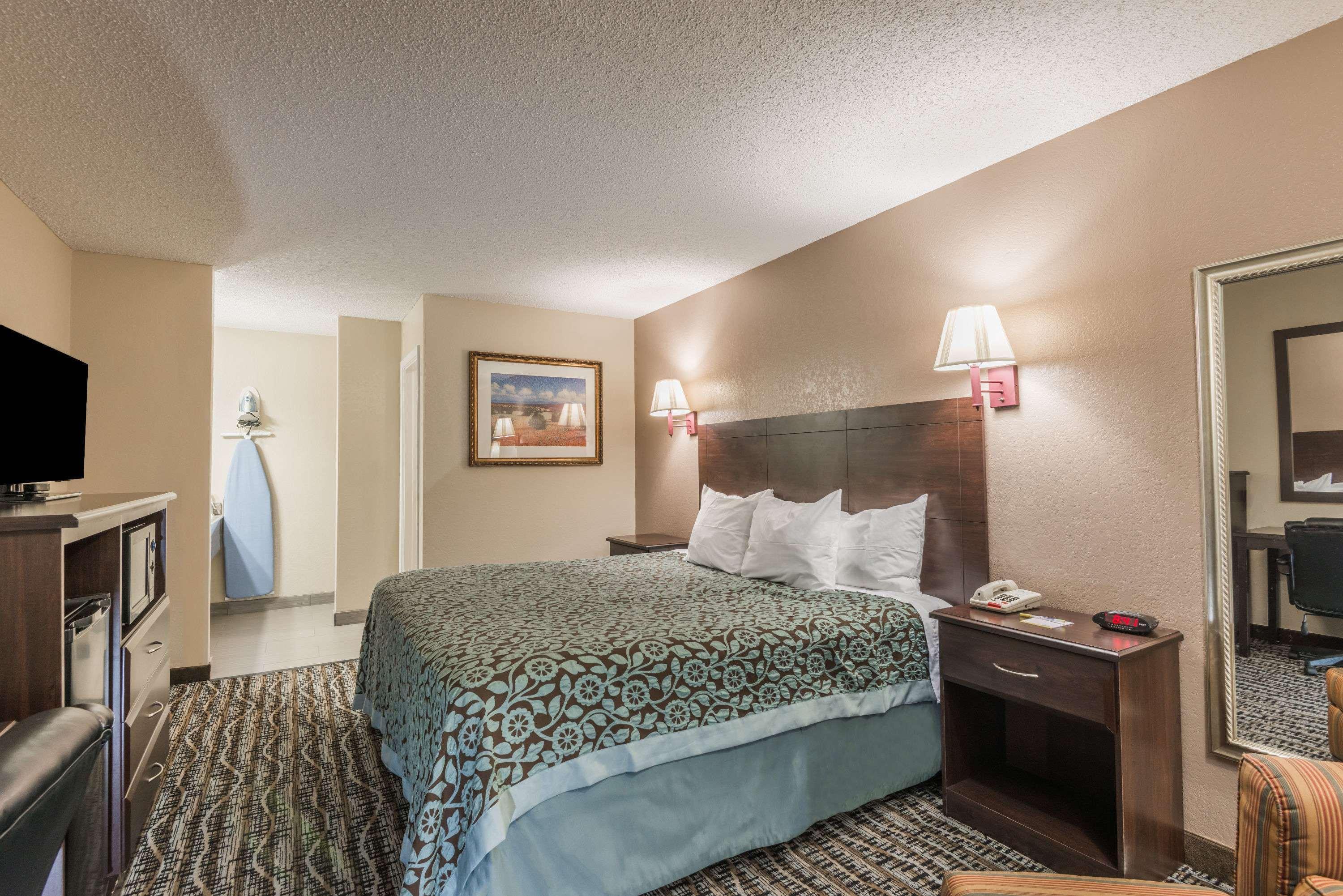 Days Inn By Wyndham San Marcos Extérieur photo